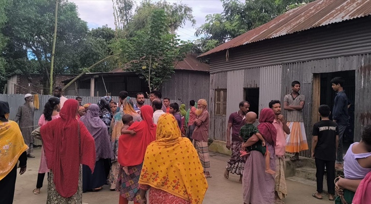 মাদারগঞ্জে অটোরিকশার চাপায় প্রাণ গেল ৪ বছরের শিশুর