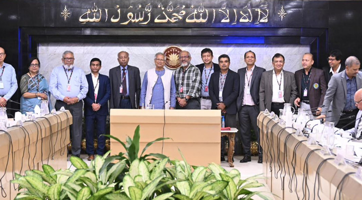 ভূমিকম্প নিয়ে প্রয়োজনীয় সব পদক্ষেপ গ্রহণের নির্দেশ প্রধান উপদেষ্টার