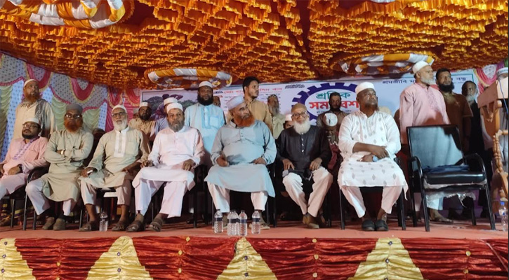 বড়াইগ্রামে শ্রমিক কল্যাণ ফেডারেশনের শ্রমিক সমাবেশ অনুষ্ঠিত