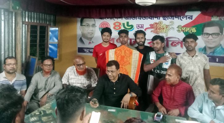 গণতন্ত্র পুনরুদ্ধারের আন্দোলনে সবাইকে ঐক্যবদ্ধ থাকতে হবে: সেলিমুজ্জামান সেলিম