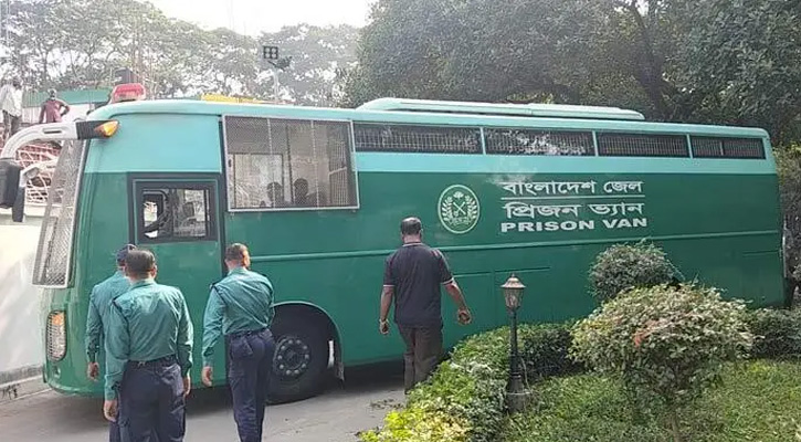 কড়া নিরাপত্তায় ট্রাইব্যুনালে ১৩ সেনা কর্মকর্তা