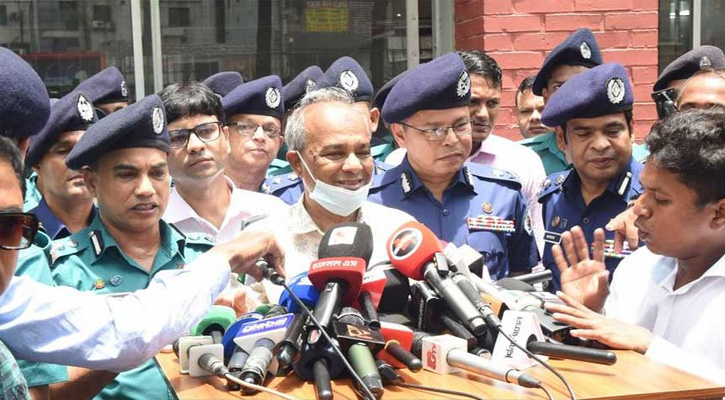 নির্বাচন সুষ্ঠু ও নিরপেক্ষ করতে পুলিশ বাহিনী পুরোপুরি প্রস্তুত: স্বরাষ্ট্র উপদেষ্টা