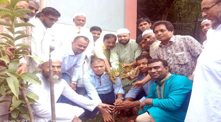 তারাকান্দায় গণঅভ্যুত্থানের শহীদদের স্মরণে সভা ও বৃক্ষরোপণ কর্মসূচি অনুষ্ঠিত