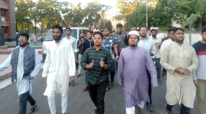 স্বৈরাচার হাসিনার ফাঁসির রায়কে কেন্দ্র করে পবিপ্রবিতে ছাত্রশিবিরের আনন্দ মিছিল ও মিষ্টি বিতরণ