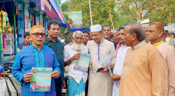 মান্দায় তারেক রহমানের ঘোষিত রাষ্ট্র মেরামতের ৩১ দফা বাস্তবায়নে গণসংযোগ ও লিফলেট বিতরণ