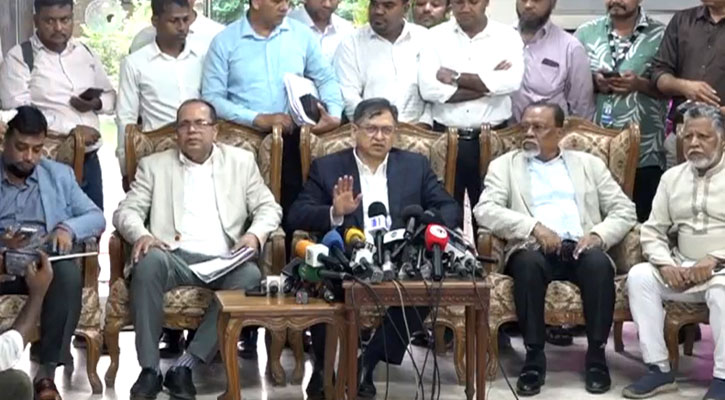 একই ব্যক্তি তিনটি গুরুত্বপূর্ণ পদে থাকায় আপত্তি দেখছে না বিএনপি
