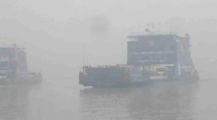 ঘন কুয়াশায় সারাদেশে নৌযান চলাচল বন্ধ ঘোষণা