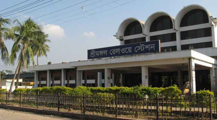 মৌলভীবাজারে চাহিদা অনুযায়ী মিলছে না ট্রেনের টিকিট, ভোগান্তিতে যাত্রীরা