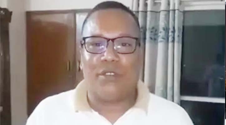 হাসিনার রায় নিয়ে ফেসবুকে পোস্ট, ঢাবির ডেপুটি রেজিস্ট্রার লাভলুকে থানায় সোপর্দ