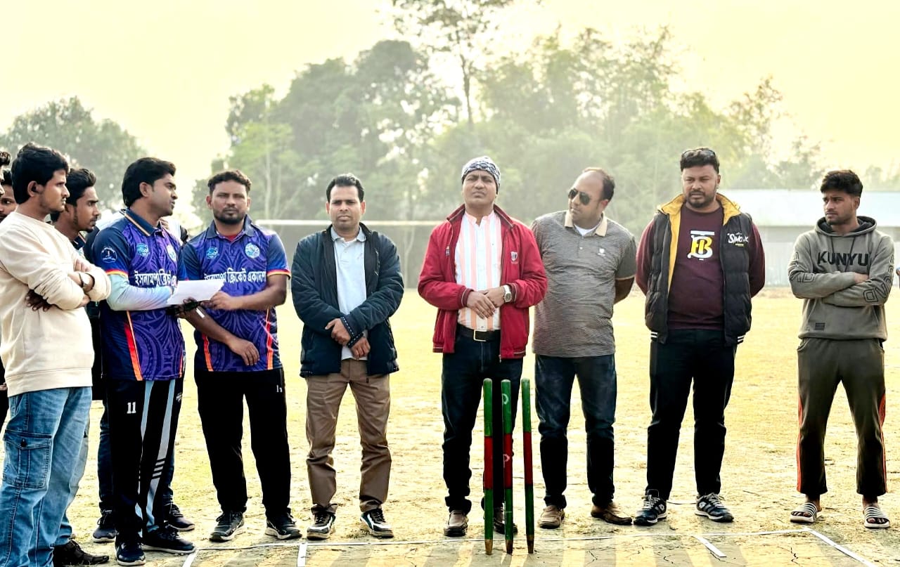 ইসলামপুরে রুপক শেখ স্মৃতি আন্তঃ ক্রিকেট টুর্নামেন্ট উদ্বোধন
