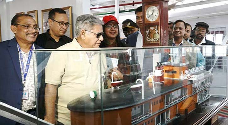 ঐতিহ্যবাহী প্যাডেল স্টিমারের উদ্বোধন