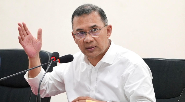 তোষামোদ নয়, জনগণের সামনে সত্য তুলে ধরতে হবে: প্রধানমন্ত্রী