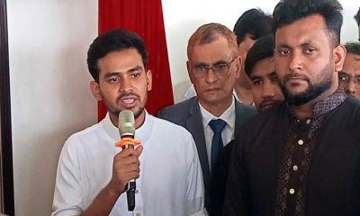 দেশের প্রতি উপজেলায় মিনি স্টেডিয়াম হবে : উপদেষ্টা আসিফ