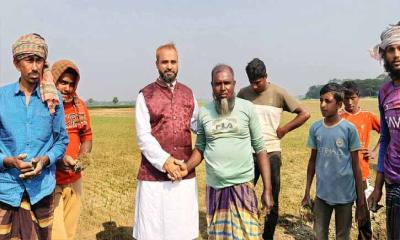 কৃষকদের কথা শুনলেন গণঅধিকার পরিষদের এমপি প্রার্থী