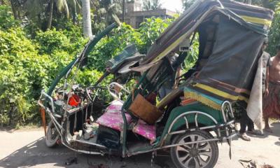 খুলনায় ট্রাকচাপায় প্রাণ গেল ২ জনের