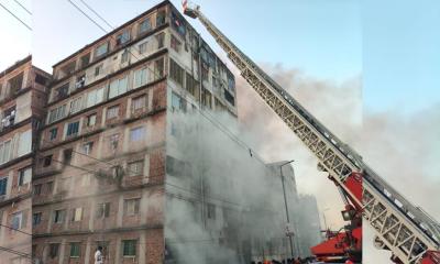 কেরানীগঞ্জের জমেলা টাওয়ারে আগুন, নিয়ন্ত্রণে  ১২ ইউনিট