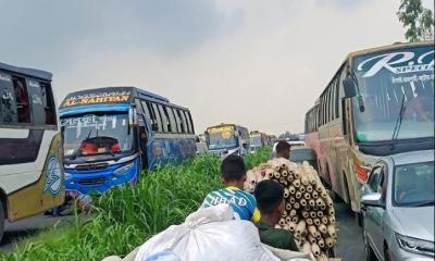 যমুনা সেতুর দুই প্রান্তে ৩০ কিলোমিটার যানজট
