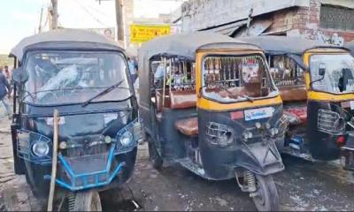ফরিদপুরে মাহেন্দ্র স্ট্যান্ড দখলকে কেন্দ্র করে হামলা, ১৬টি গাড়ি ভাঙচুর