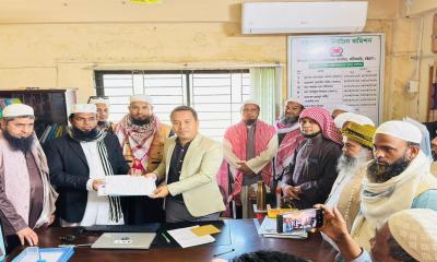 বই প্রতীকে হুসাইন মুহাম্মদ শাহজাহানের মনোনয়ন সংগ্রহ