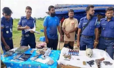 লালপুর চরে সেনাবাহিনীর অভিযানে অস্ত্র ও মাদক সহ গ্রেফতার তিন