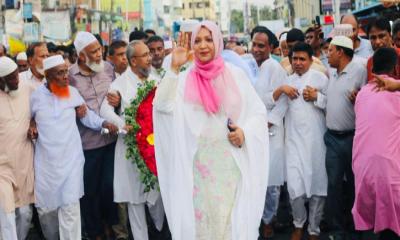 জেলজুলুম সয়ে জনতার নেত্রীতে পরিণত, হাল ধরতে চান হাটহাজারীর