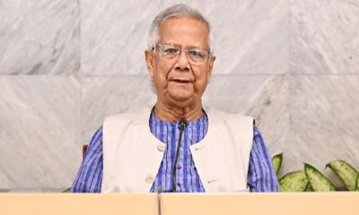 সীমান্তে অতন্দ্র প্রহরীর দায়িত্ব পালন করছে বিজিবি: প্রধান উপদেষ্টা