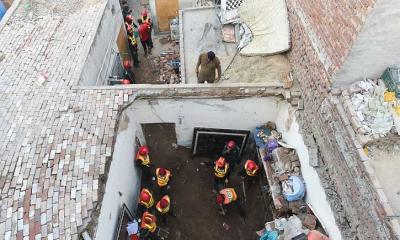 লাহোরে কোচিং সেন্টারের ছাদ ধসে নিহত ১৪ শিশু