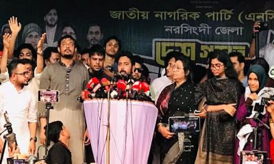 দুই ছাত্র উপদেষ্টার বিরুদ্ধে ষড়যন্ত্র করা হচ্ছে : নাহিদ ইসলাম