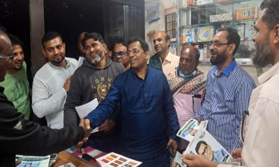 ধানের শীষের পক্ষে মুকসুদপুরে সেলিমুজ্জামান সেলিমের গণসংযোগ