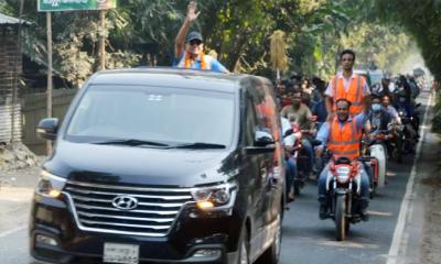 উলিপুরে বিএনপি প্রার্থী তাসভীর উল ইসলামের মোটরসাইকেল শোডাউন