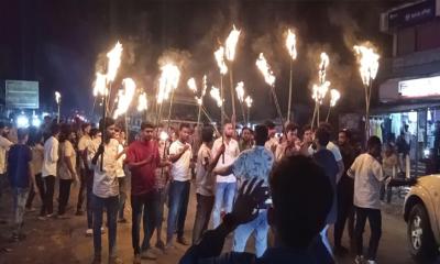 শালিখায় ছাত্রদলের মশাল মিছিল, পকেট কমিটির বিরুদ্ধে ক্ষোভ