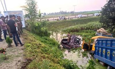 রাজশাহীতে সেনা টহল গাড়িতে ট্রাকের ধাক্কা, আহত ১০