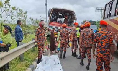 ঢাকা-মাওয়া এক্সপ্রেসওয়েতে দুই বাসের সংঘর্ষে নিহত ১, আহত ৮