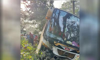 উজিরপুরে সাকুরা বাসের চাপায় গ্রামীণ ব্যাংক কর্মকর্তা নিহত
