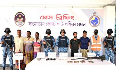 সুন্দরবনে দস্যু দমন: দুই ডাকাত আটক, তিন জেলে মুক্ত