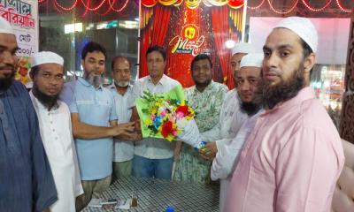 চন্দনাইশ প্রেস ক্লাবের নবনির্বাচিত সভাপতি ও সম্পাদককে ইসলামী আন্দোলনের ফুলেল শুভেচ্ছা