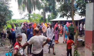 নড়াইলে  ভ্যানচালক সুমনের মরদেহ খাল থেকে উদ্ধার
