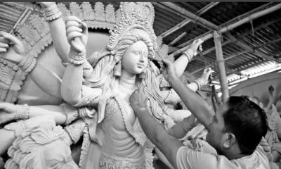 গৌরীপুরে ৫৫টি পূজা মণ্ডপে দুর্গোৎসবের প্রস্তুতি, সর্বত্র কড়া নিরাপত্তা