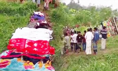ট্রাক উল্টে নিহত ১৫ জনই শ্রমিক, ১৩ জনের পরিচয় শনাক্ত