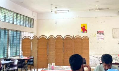 পর্দা কর্ণারের নামে আমরা বাঁশের বেড়া পেয়েছি‍‍`- মাভাবিপ্রবি নারী শিক্ষার্থীদের ক্ষোভ