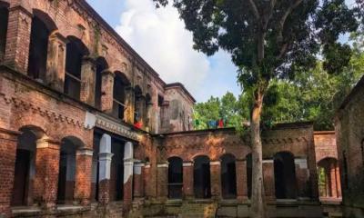 নড়াইলে প্রখ্যাত ঔপন্যাসিক ডা. নীহার রঞ্জন গুপ্তের শেষ স্মৃতি চিহ্ন হারিয়ে যেতে বসেছে