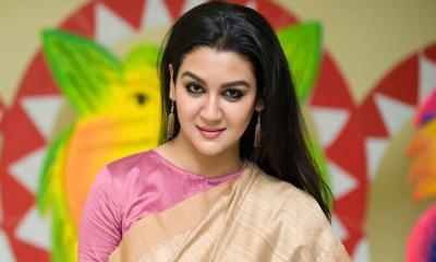 নারীকেই কামনা ও বাসনার বস্তু হিসেবে তুলে ধরা হয়েছে — জয়া আহসান