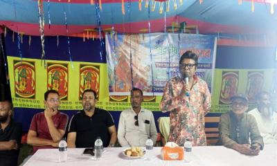 তারেক রহমানের পক্ষ থেকে মোংলায় বিভিন্ন দুর্গা মন্দিরে আর্থিক সহযোগিতা প্রদান