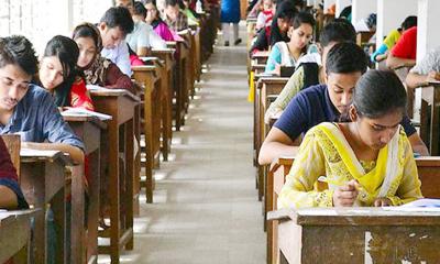 পরীক্ষায় বসেছেন ১২২৬৩২ শিক্ষার্থী, আসনপ্রতি লড়ছেন ৯ জন