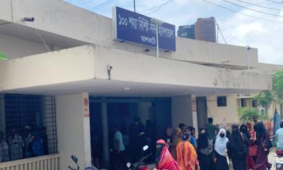 দালালের অভয়ারণ্যে পরিণত হয়েছে ঝালকাঠি সদর হাসপাতাল