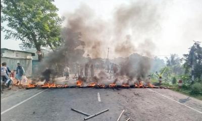 ঢাকা–খুলনা মহাসড়ক অবরোধ, যান চলাচল বন্ধ