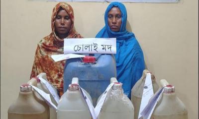জীবননগরে মাদকবিরোধী অভিযান, ৯০ লিটার চোলাই মদসহ দুই নারী গ্রেফতার