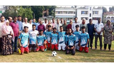 মাগুরার শ্রীপুরে তারুণ্যের উৎসব উপলক্ষে ফুটবল টুর্নামেন্টের উদ্বোধন