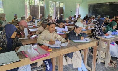 ভূরুঙ্গামারীতে কিন্ডারগার্টেন ও প্রি-ক্যাডেট স্কুল ফাউন্ডেশনের বৃত্তি পরীক্ষা অনুষ্ঠিত