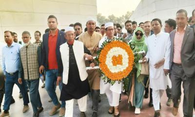 এমপি ডা. টিপু জিয়াউর রহমান ও খালেদা জিয়ার কবর জিয়ারত